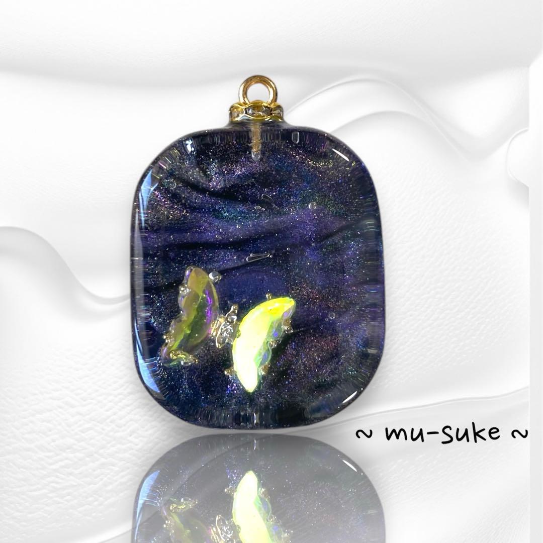 〜ニッキー様〜天然石　レジンネックレス　【トルネード】