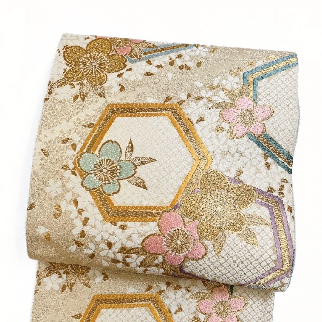 振袖６点セット　銀通し　金駒刺繍　金彩　晴れの日　成人式　着物　064w p