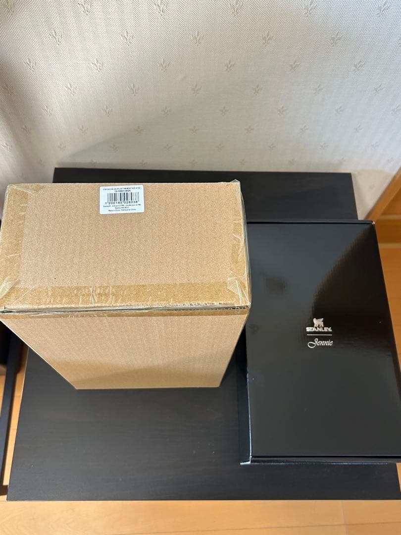 【限定】Stanley x JENNIE 真空スリム クエンチャー0.88 L