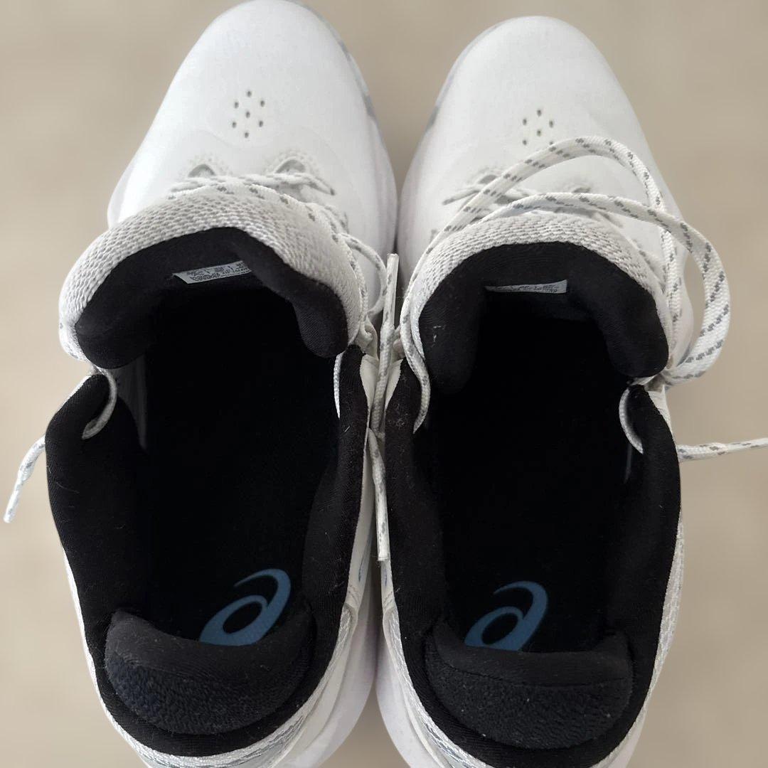 アシックス nova surge