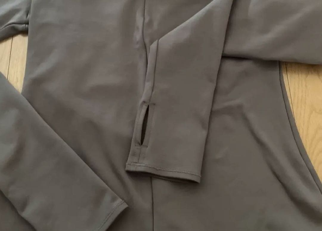 S alo 長袖 ヨガウェア 美品