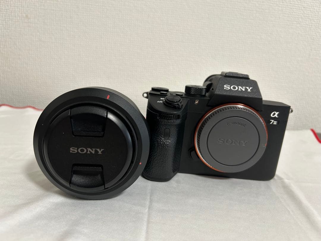 Sony α7 Ⅲ ILCE-7M3Kミラーレス一眼カメラ 128GBのSD付き