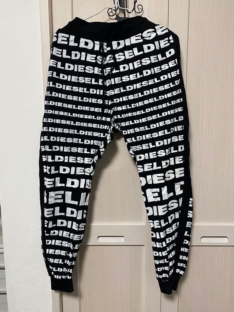 DIESEL ロゴプリント フード付きトレーナー・ジョガーパンツセット