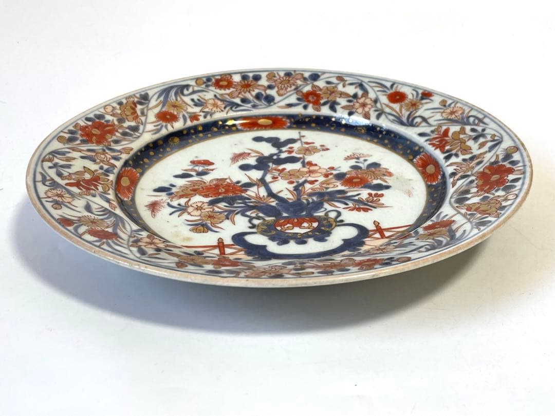 骨董　アンティーク　古伊万里　色絵　輸出伊万里　花唐草　花籠文様　皿　丸皿