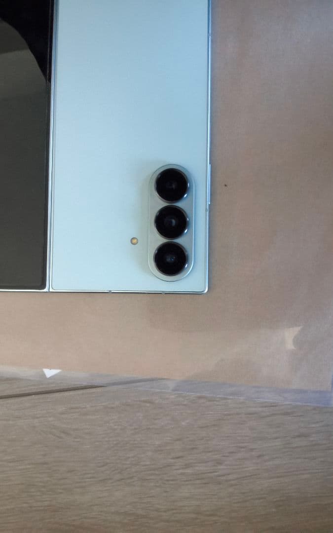 Samsung Galaxy Z Fold7 simフリーモデル　ミント色