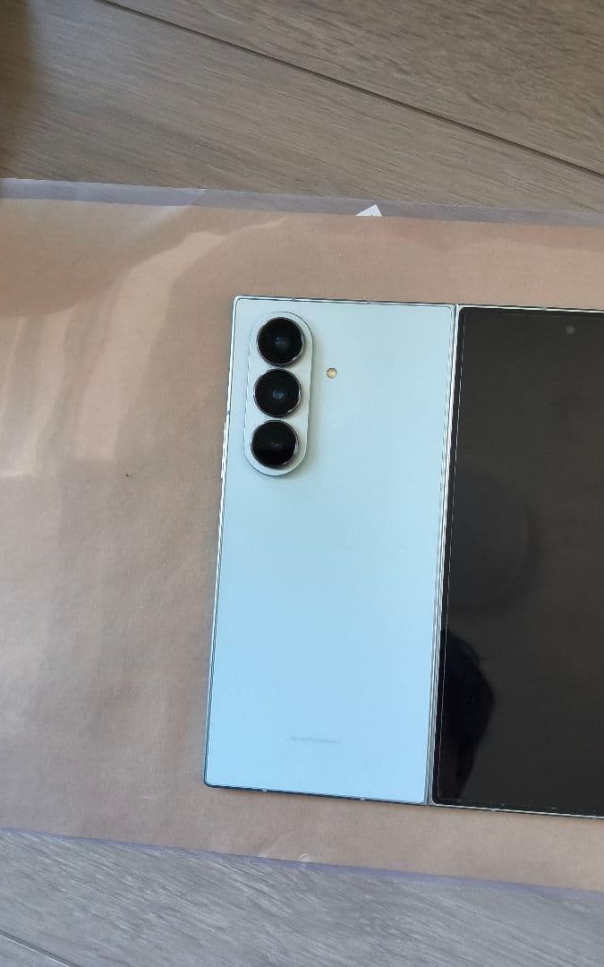 Samsung Galaxy Z Fold7 simフリーモデル　ミント色