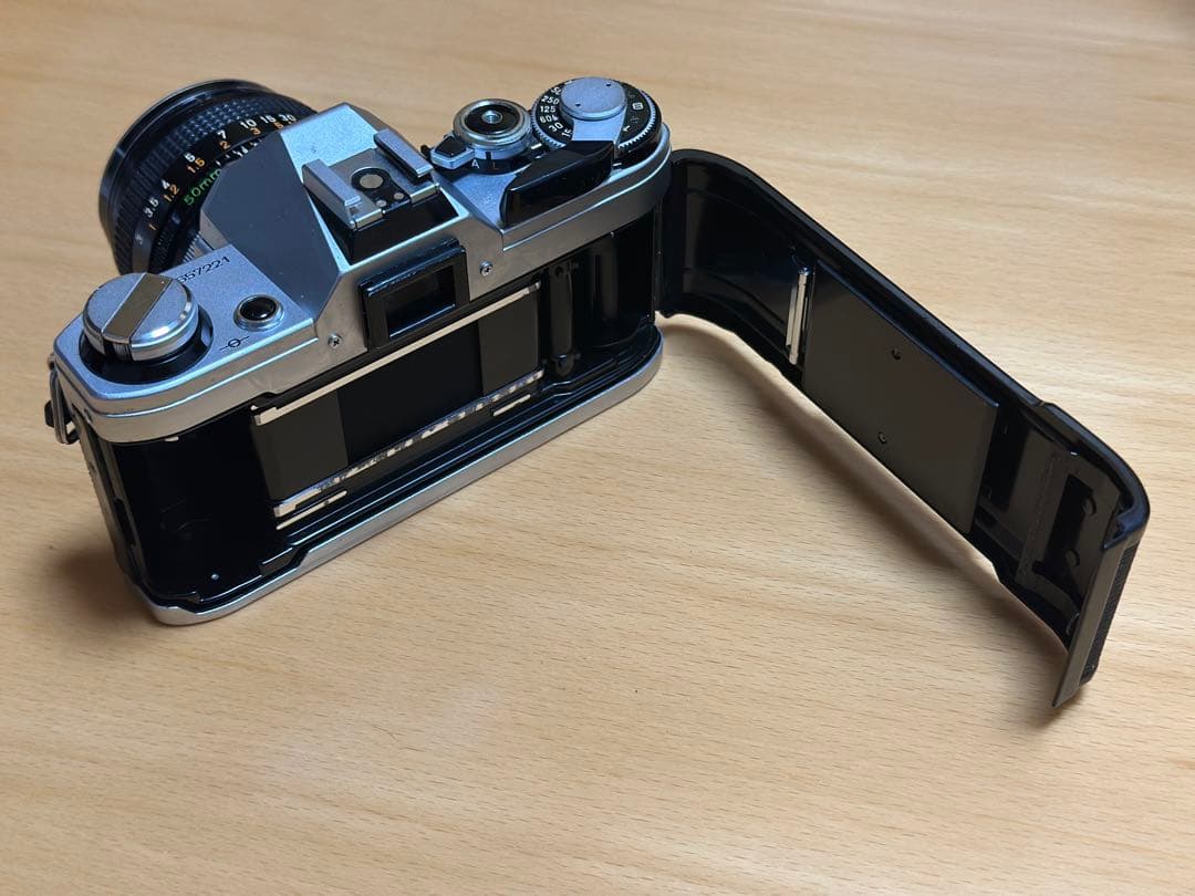 Canon AE-1 フィルムカメラ 50mm F1.8レンズ付き