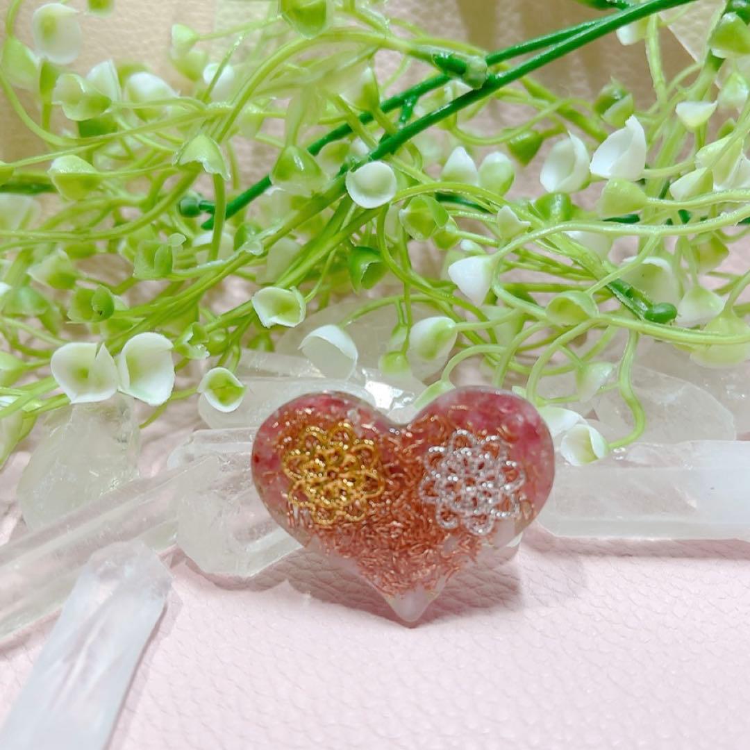 癒しのオルゴナイト❤️ピンクトルマリン＋ミルキークンツァイトのハート型♡