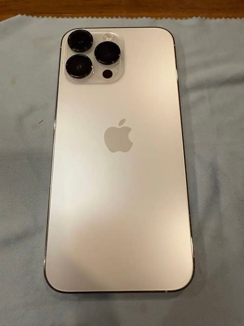 Apple iPhone 14 プロマックス　シルバー 本体　SIMフリー