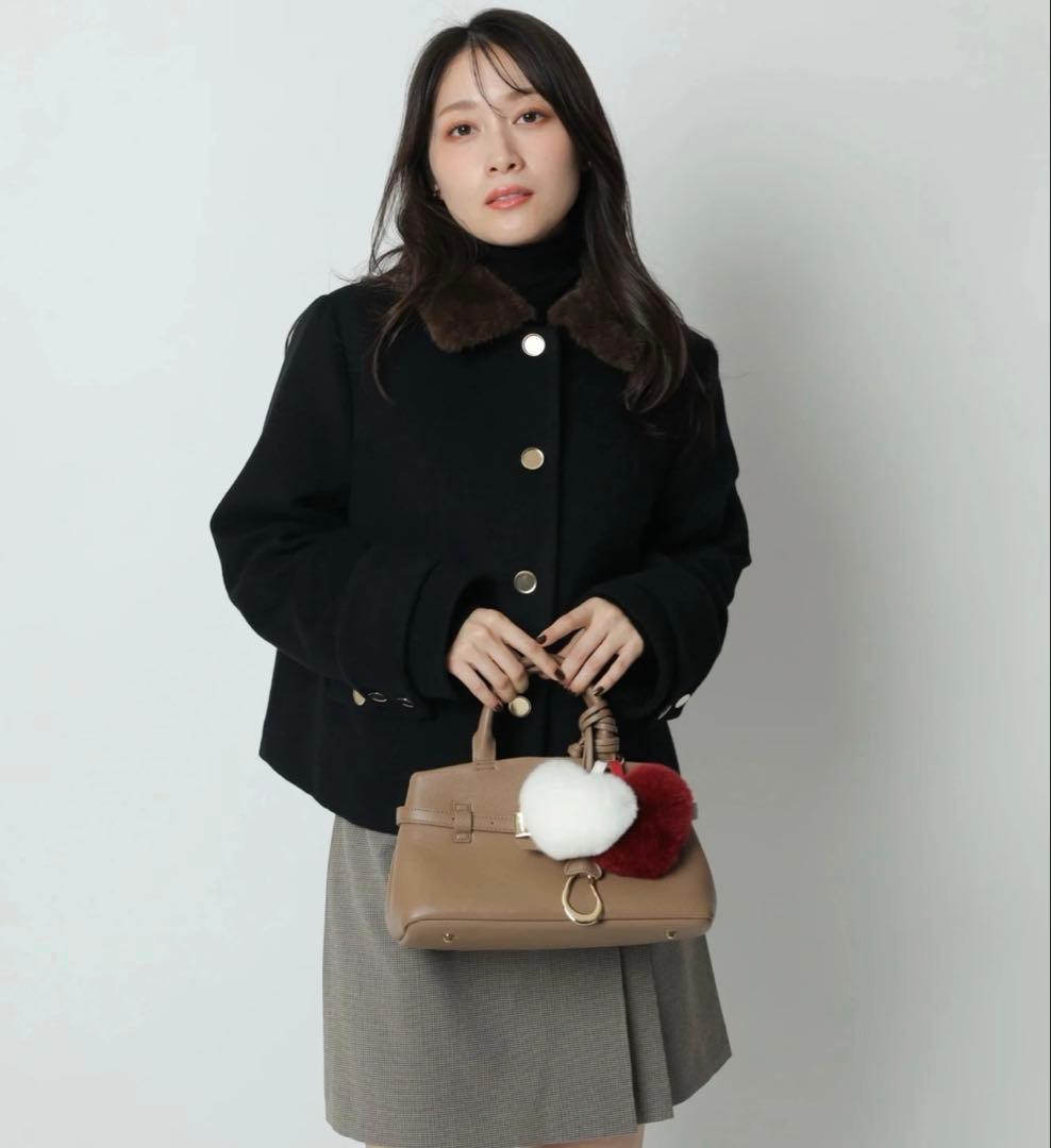 今期アプワイザーリッシェ　ステンカラーショートコート　ブラック