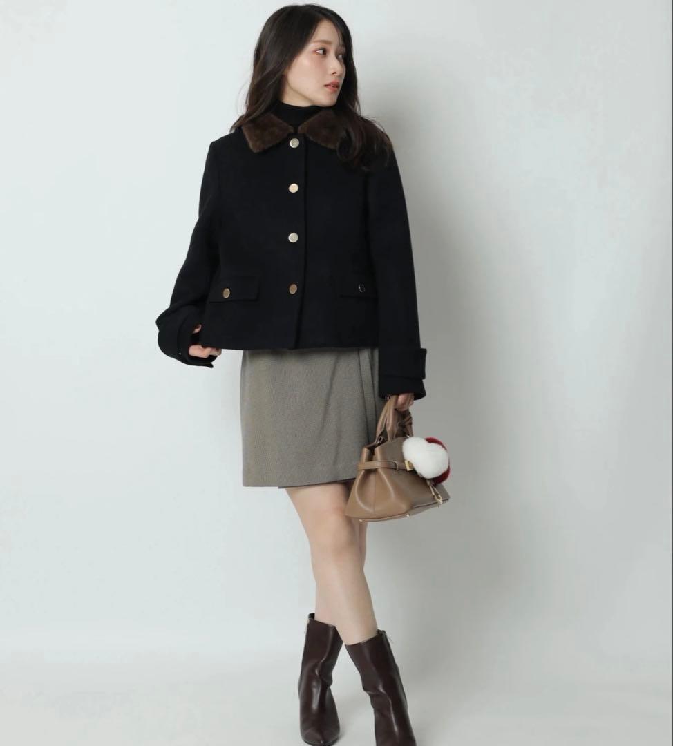 今期アプワイザーリッシェ　ステンカラーショートコート　ブラック