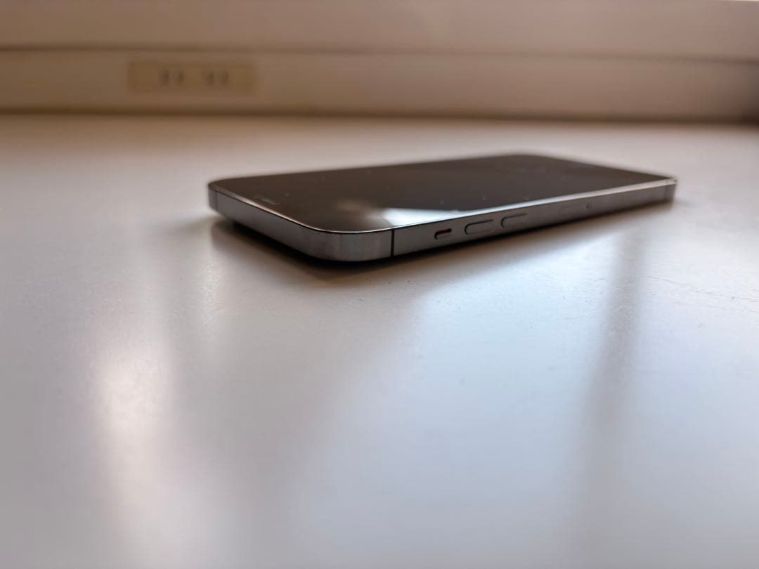 K*n様 iPhone 12 Pro Max 512GB（グラファイト） 美品