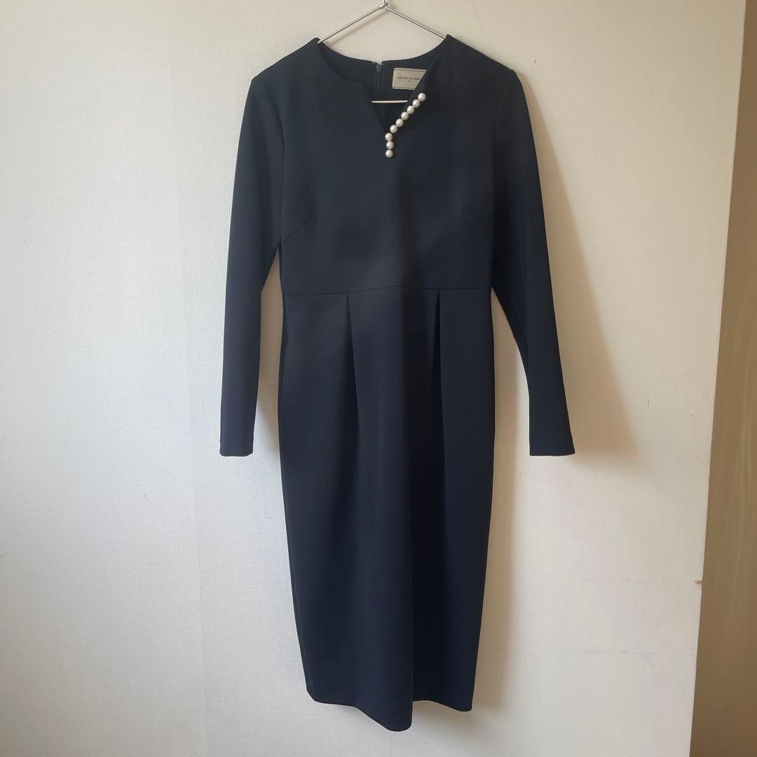 ユナイテッドアローズ　SPONGYパールモチーフワンピース