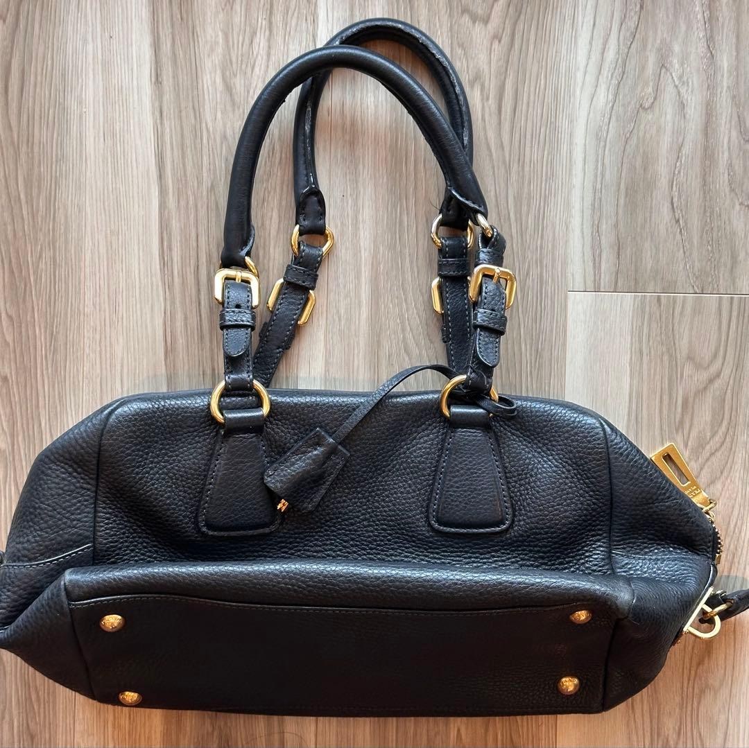 Prada プラダ レザー ハンドバッグ