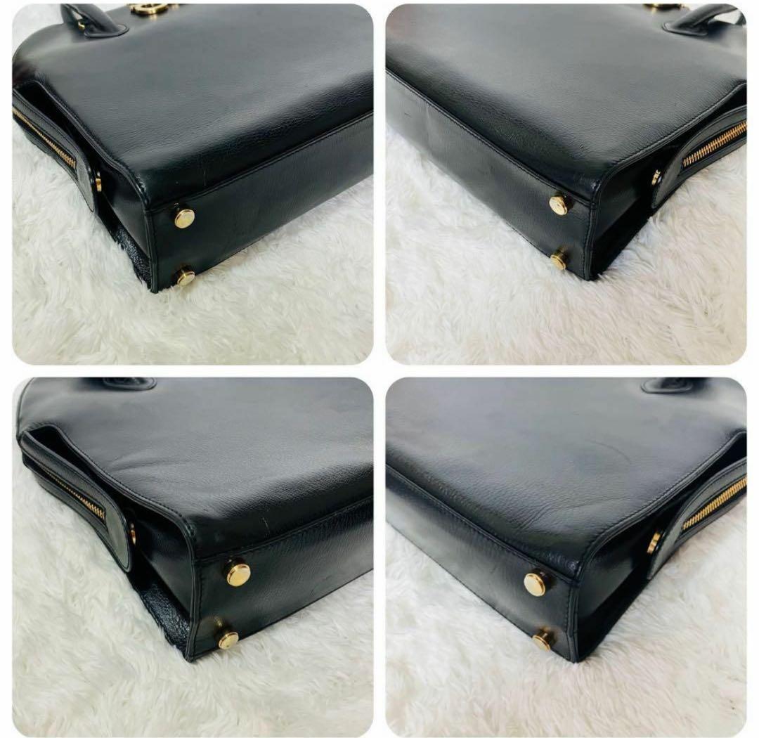 ⭐︎ヨンちゃん⭐︎ サルヴァトーレフェラガモ　ハンドバッグ　金ガンチーニ