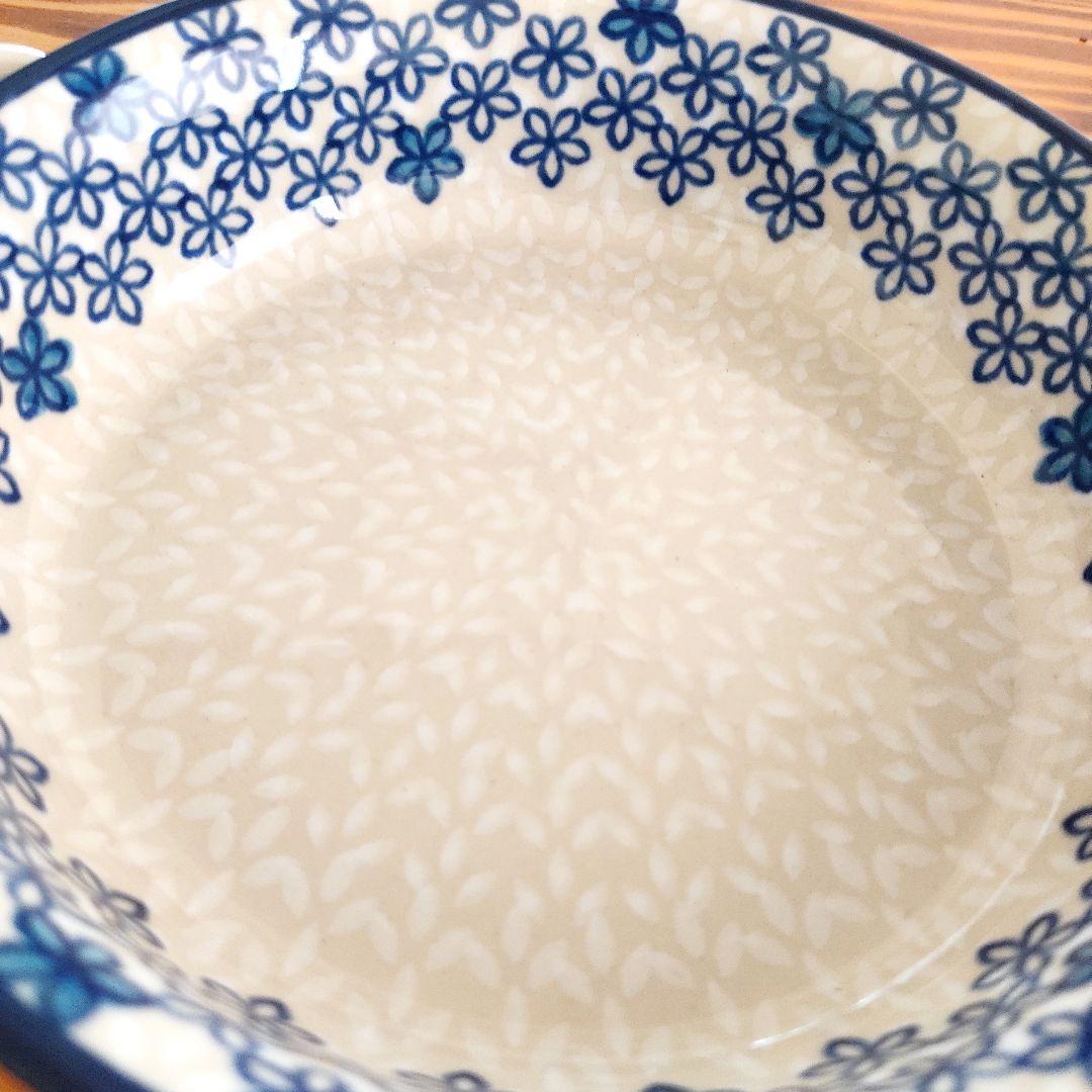 新品　ポーランド食器　取っ手付きボウル　キャセロール　白と青の小花　残り1点