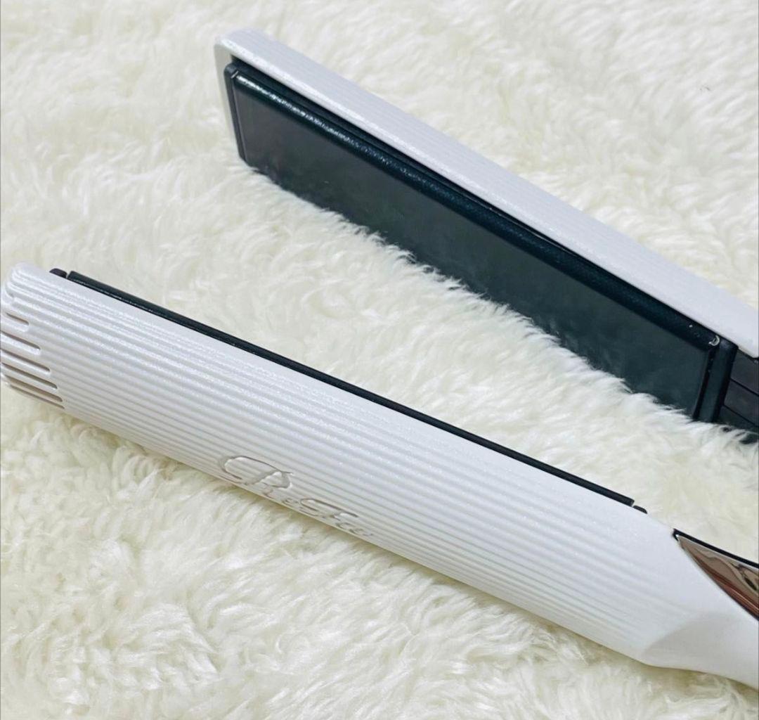 【極美品】Refa RE-AC02A ストレートアイロン ホワイト 正規品