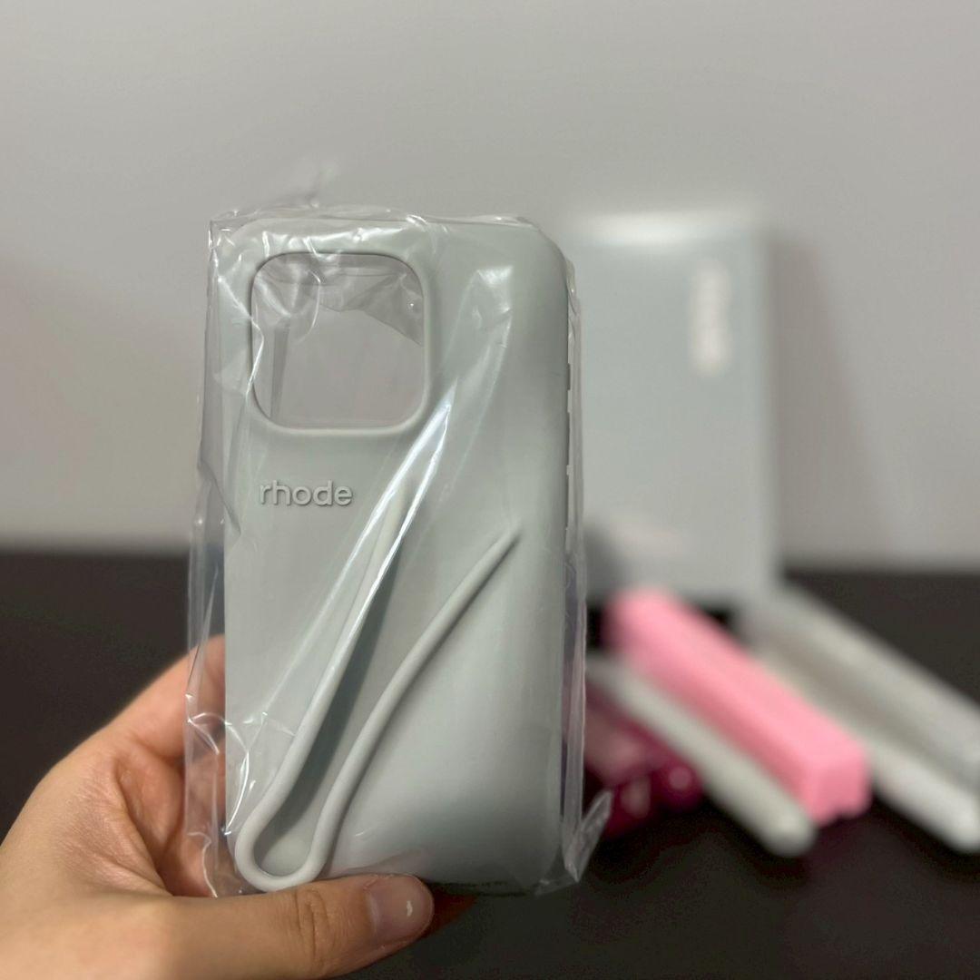 rhode iPhone用ソフトケース グレー