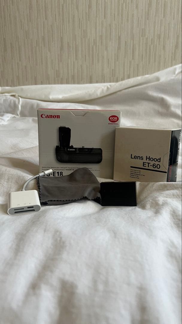 Canon EOS kiss X8i 一眼レフカメラ レンズ付き