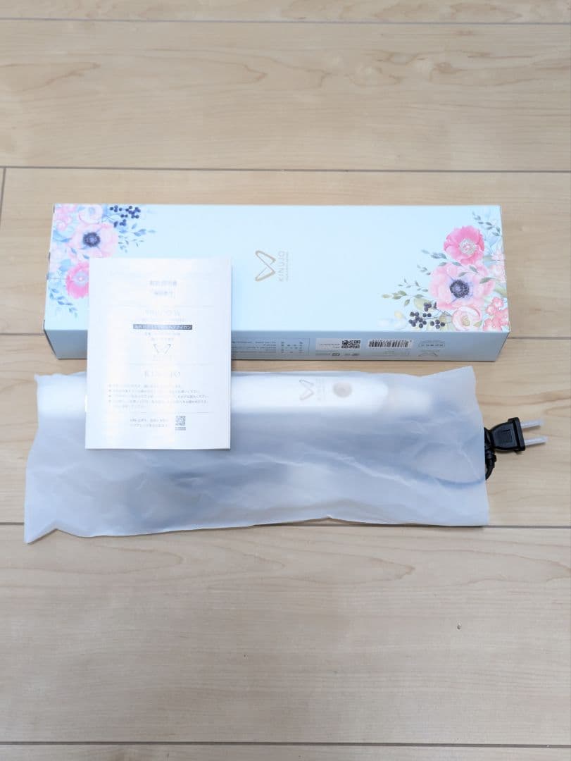 【美品】絹女 KINUJO ストレートヘアアイロン ホワイト