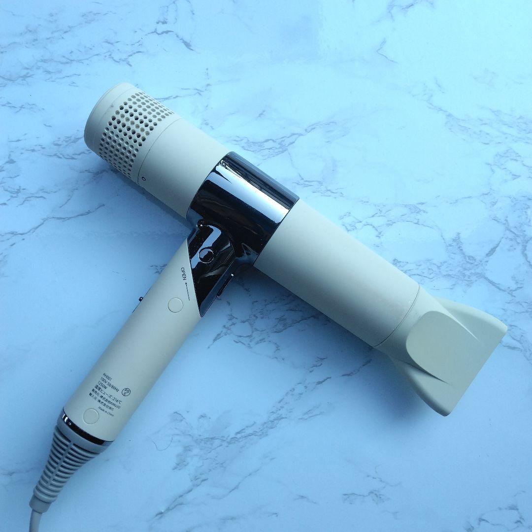 美品　絹女　KINUJO　KH001　ホワイト　ドライヤー