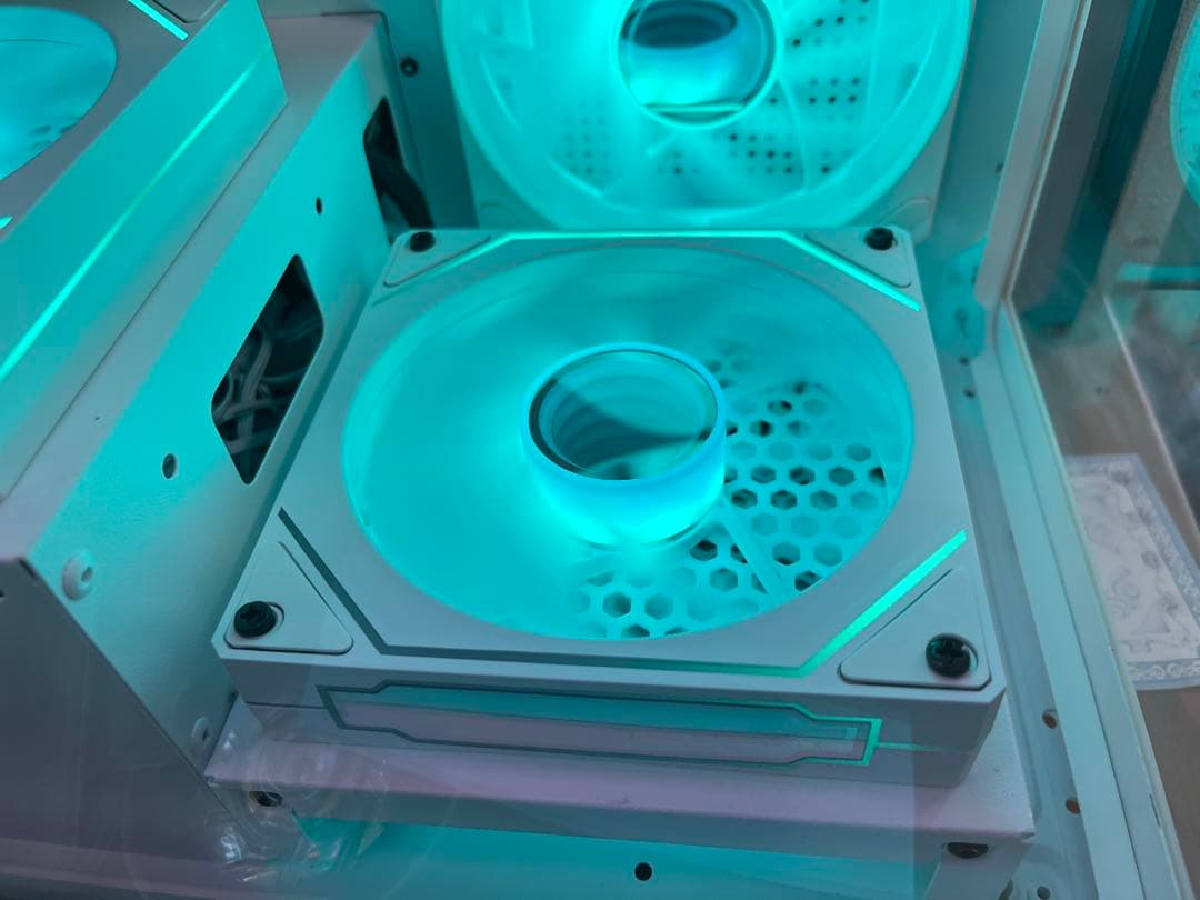 pcケース　ファン7個➕CPUクーラー付き