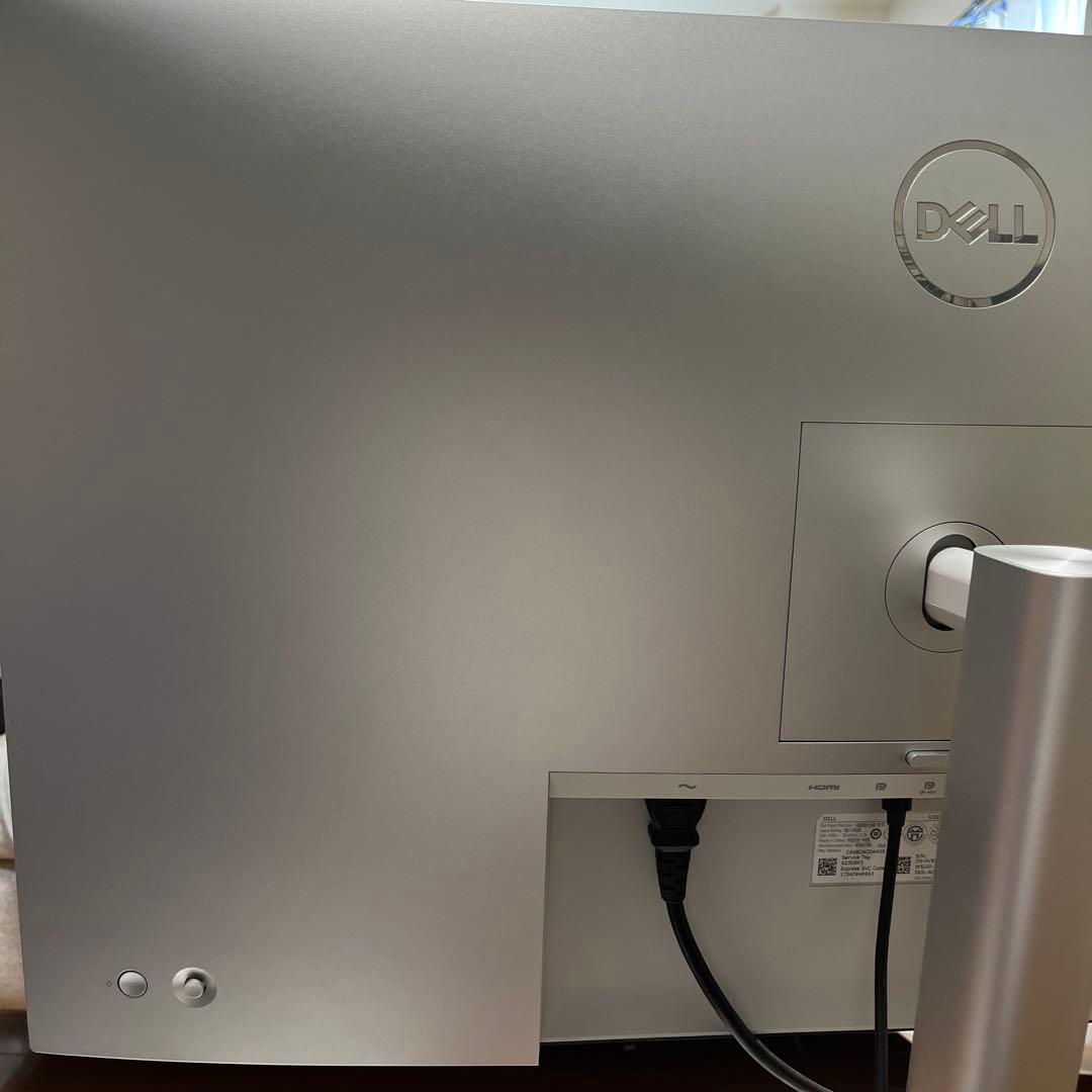 ハイエンド シリーズ 32 4K USB-C ハブ モニター - U3223QE