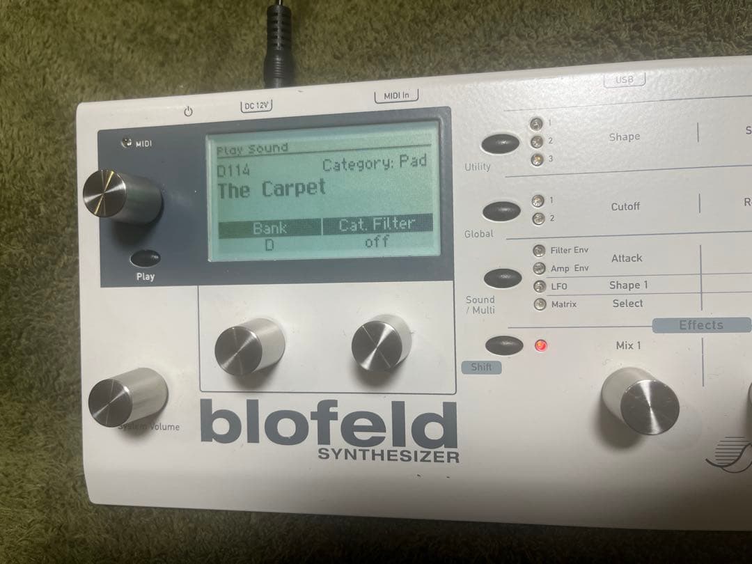 Waldorf blofeld シンセサイザー