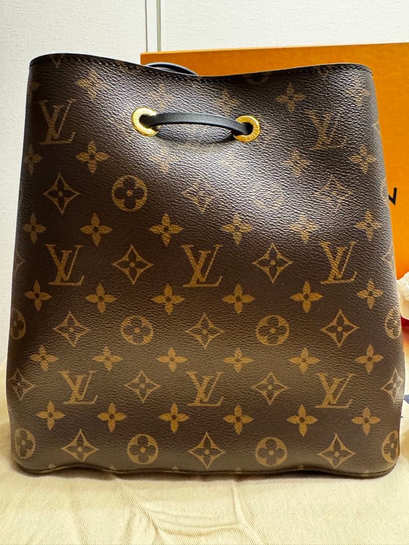 ルイ・ヴィトン　ネオノエ　ショルダーバッグ美品