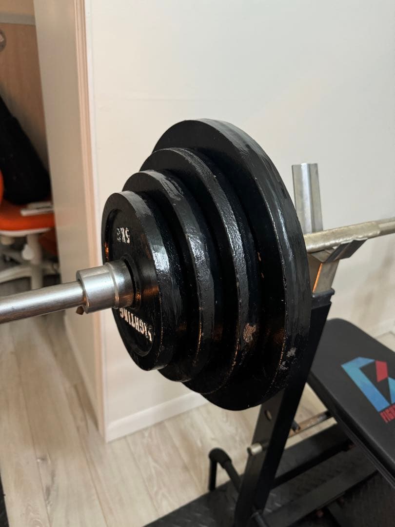 FIGHTING ROADベンチプレス　トレーニングベンチ バーベル付き