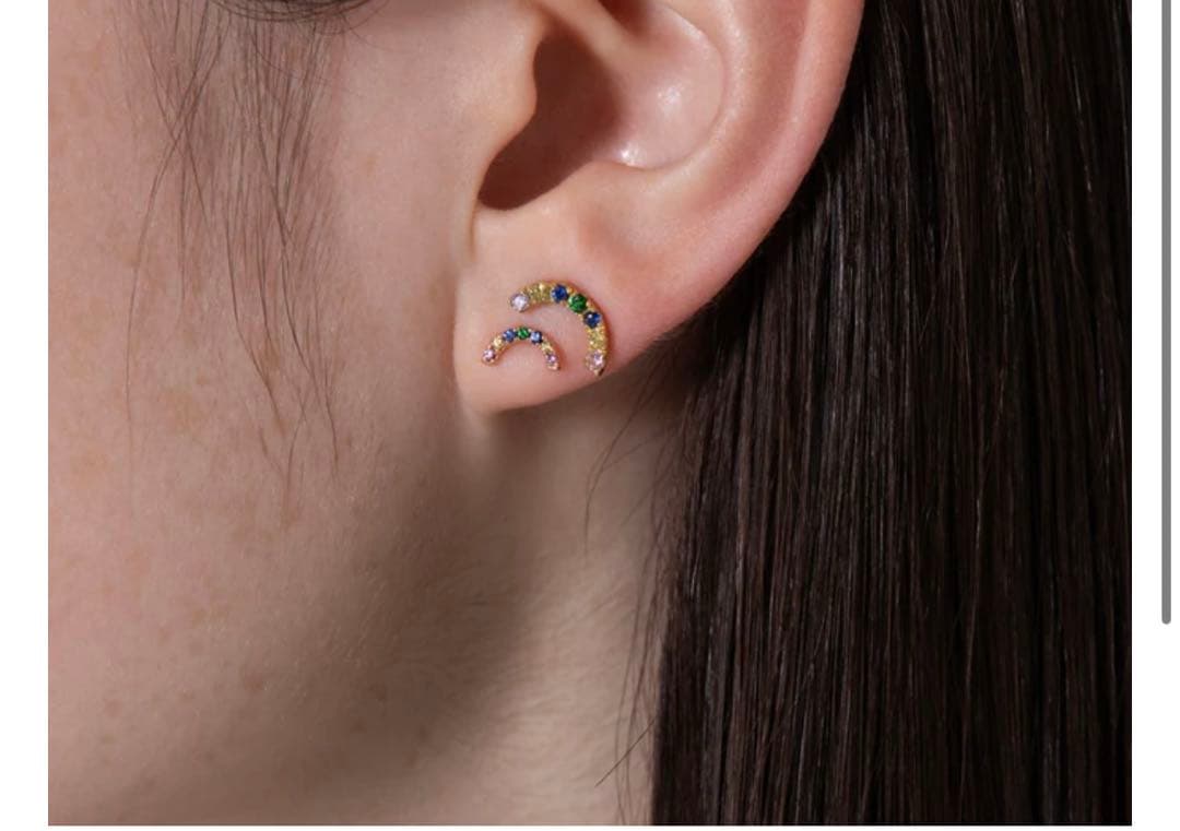 ビジュードエム　プチレインボーピアス　片耳用　ミオハルタカ