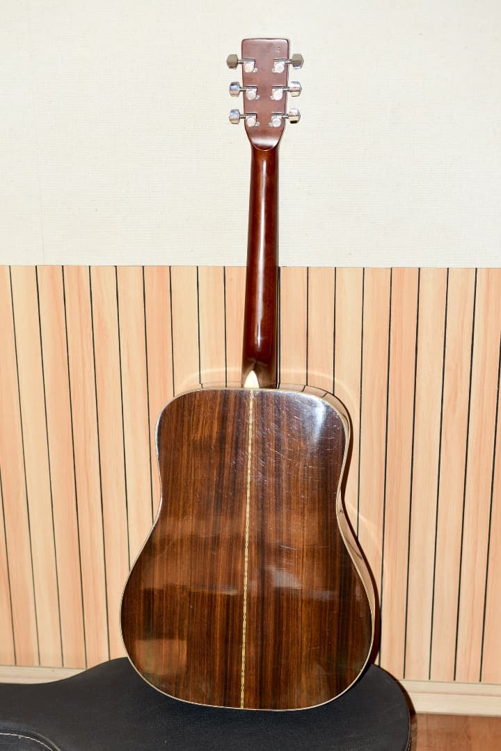 Morris　W-30　モーリスアコースティックギター　ケース付き