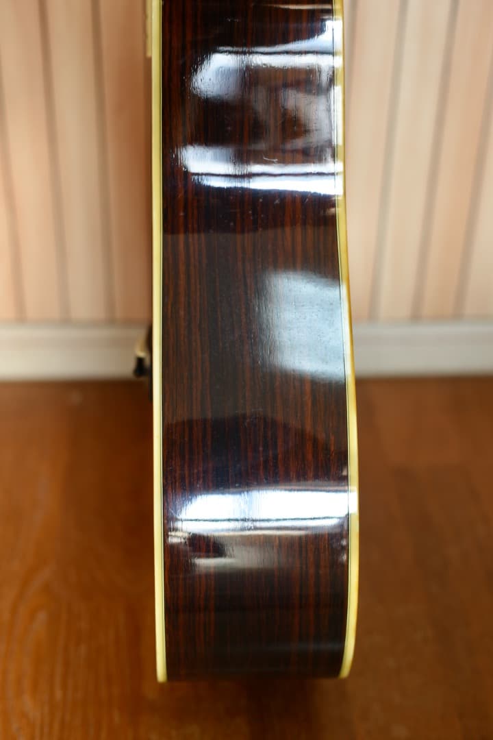 Morris　W-30　モーリスアコースティックギター　ケース付き