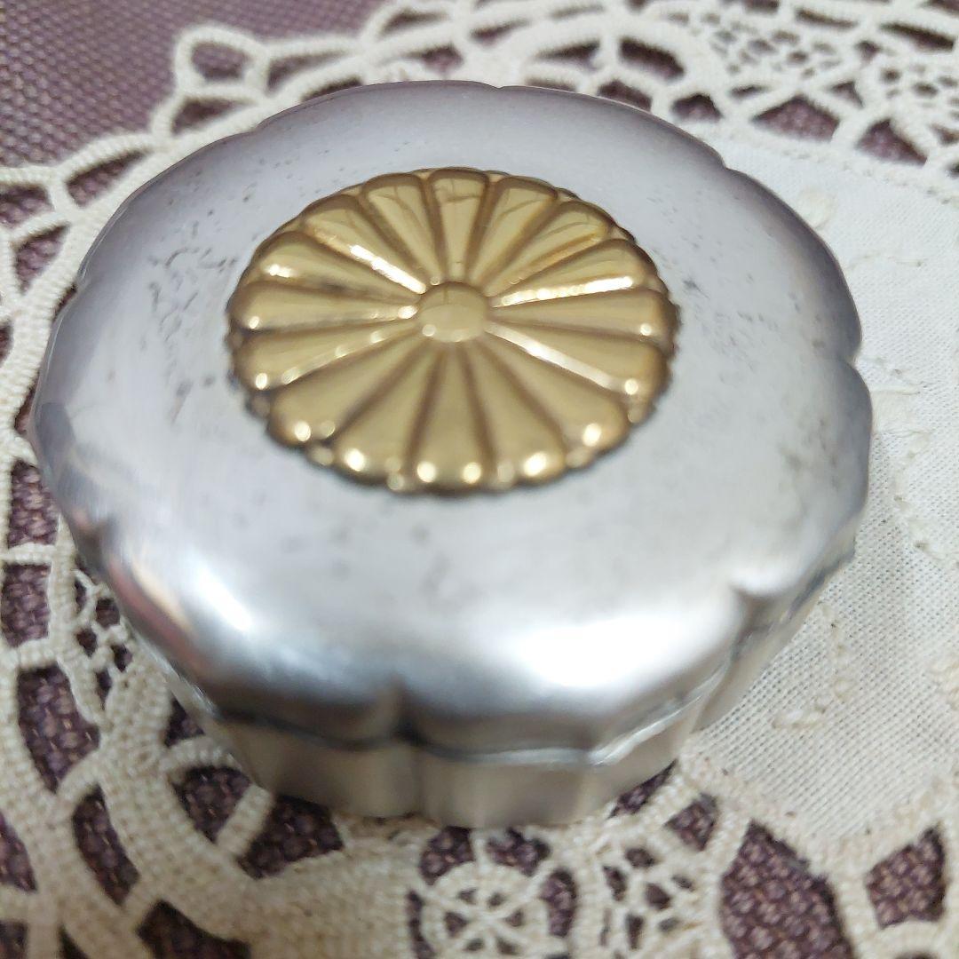 皇室菊花紋章　ボンボニエール＊ 大正２年頃　　奈良中宮寺住職御下賜品