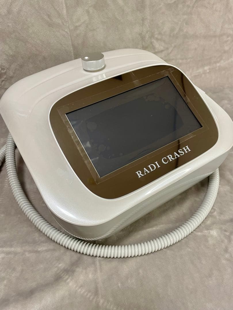 【最終価格】ラディクラッシュ 美容機器 RF 吸引 LED 88,800円