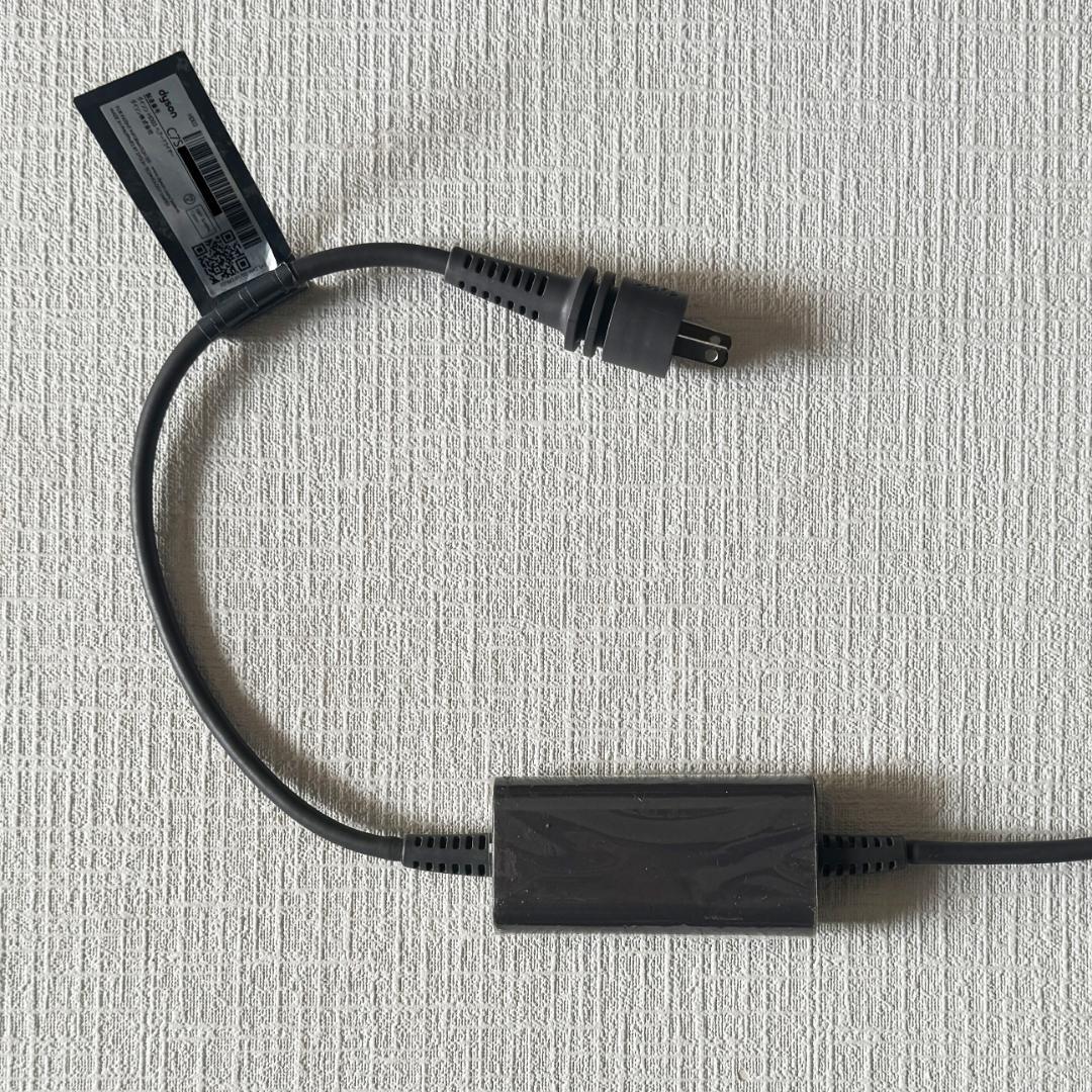 ダイソン Dyson HD03 アイアン/フューシャ ヘアドライヤー