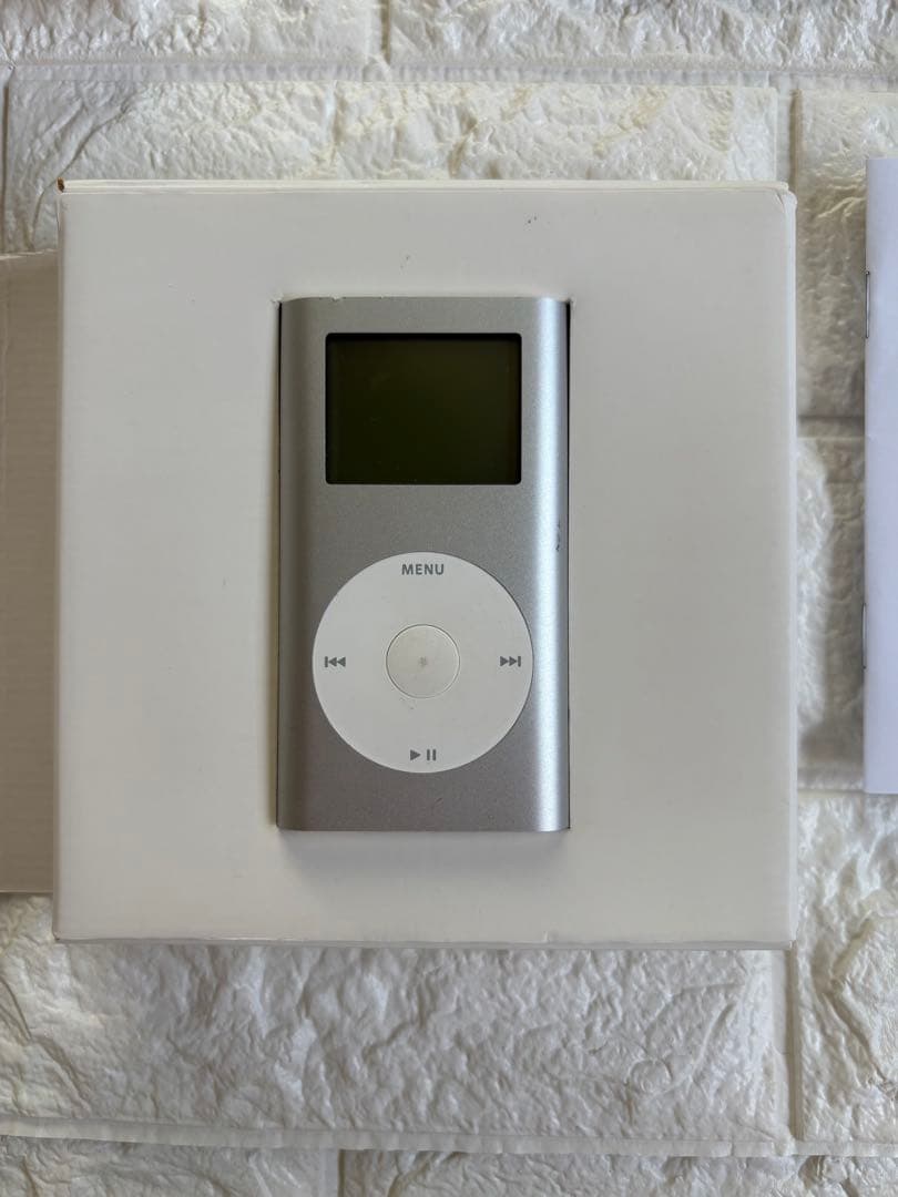 未使用2005年Apple iPod mini シルバー 未開封付属品/保証書付