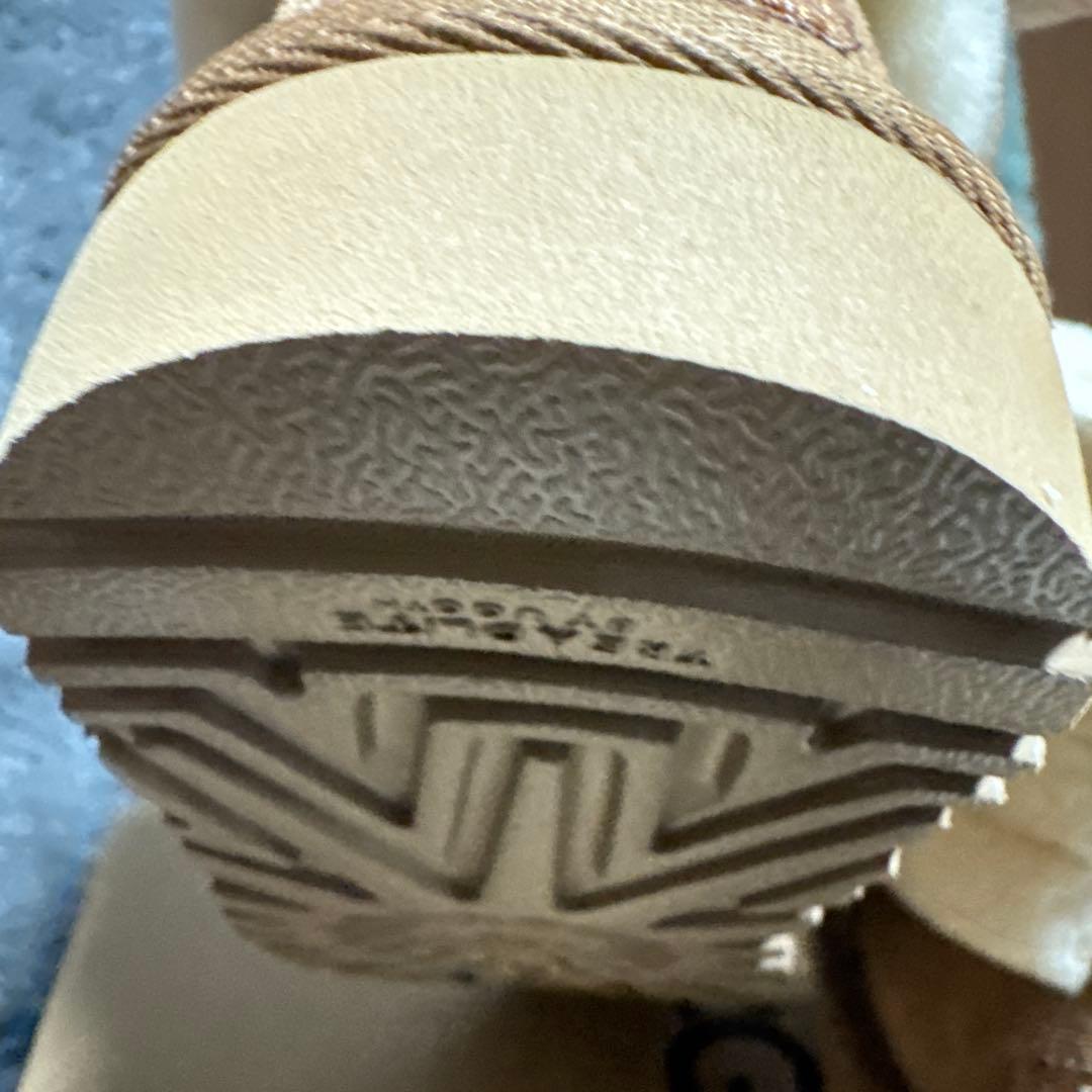 UGG アグ　ムートンブーツ　チェスナット　クラシックミニ　7サイズ　新品未使用