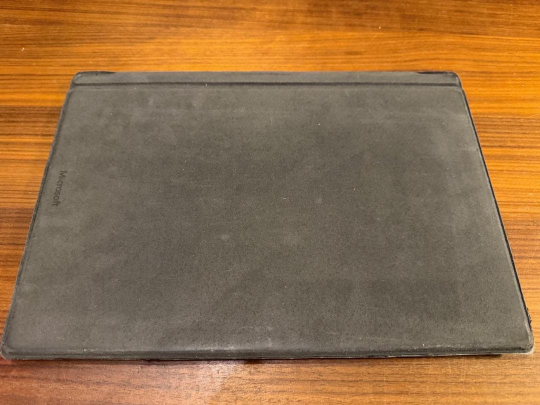 Microsoft Surface Pro 1807 +FMM-00019カバー