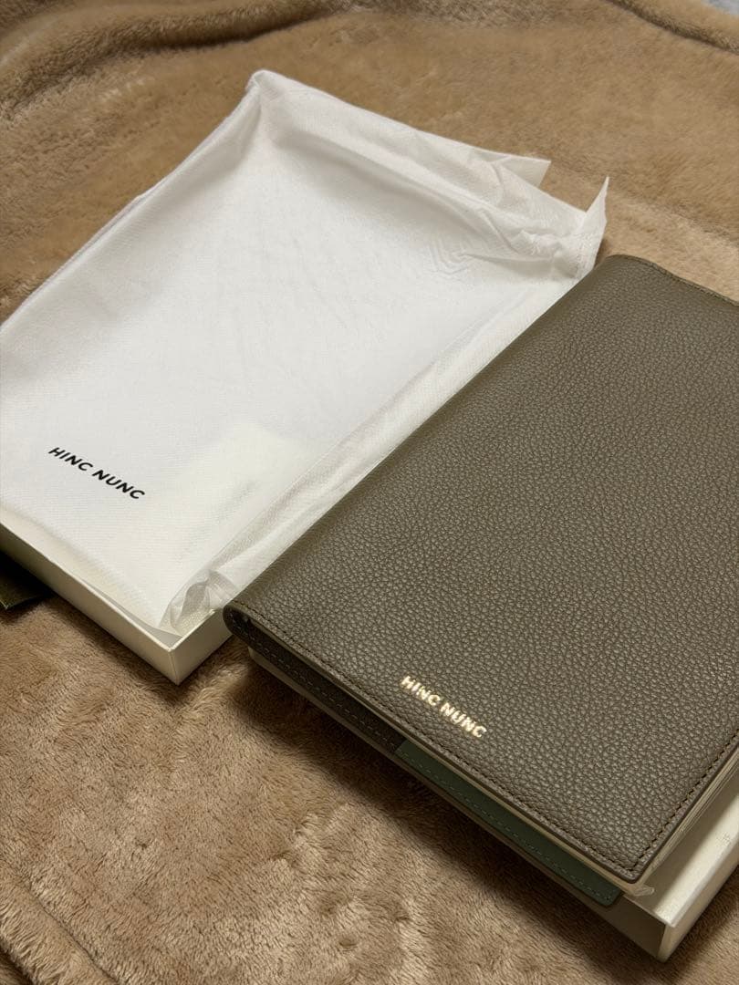 HINC NUNC ギフトボックス ホワイト