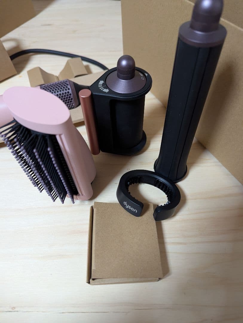 Dyson hs05 エアラップ　マルチスタイラー さくらロゼゴールド