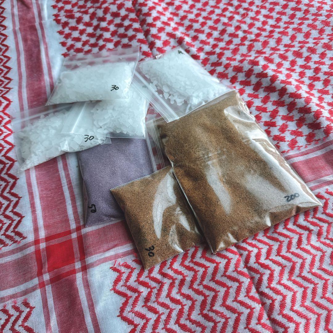 【豪華8点セット】大阪関西万博　ヨルダン砂と塩フル体感パック【袋合計400g】