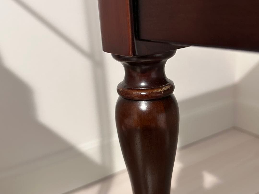 ダークブラウン 木製 ローテーブル　アンティーク調