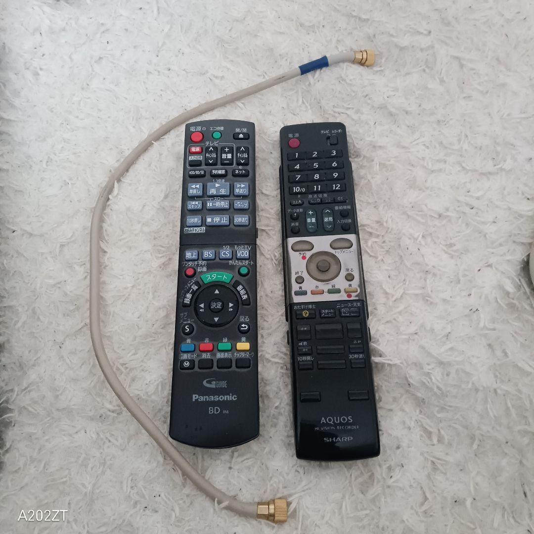 ①Panasonic DMR-BWT620 ②SHARP　DV-ACW82