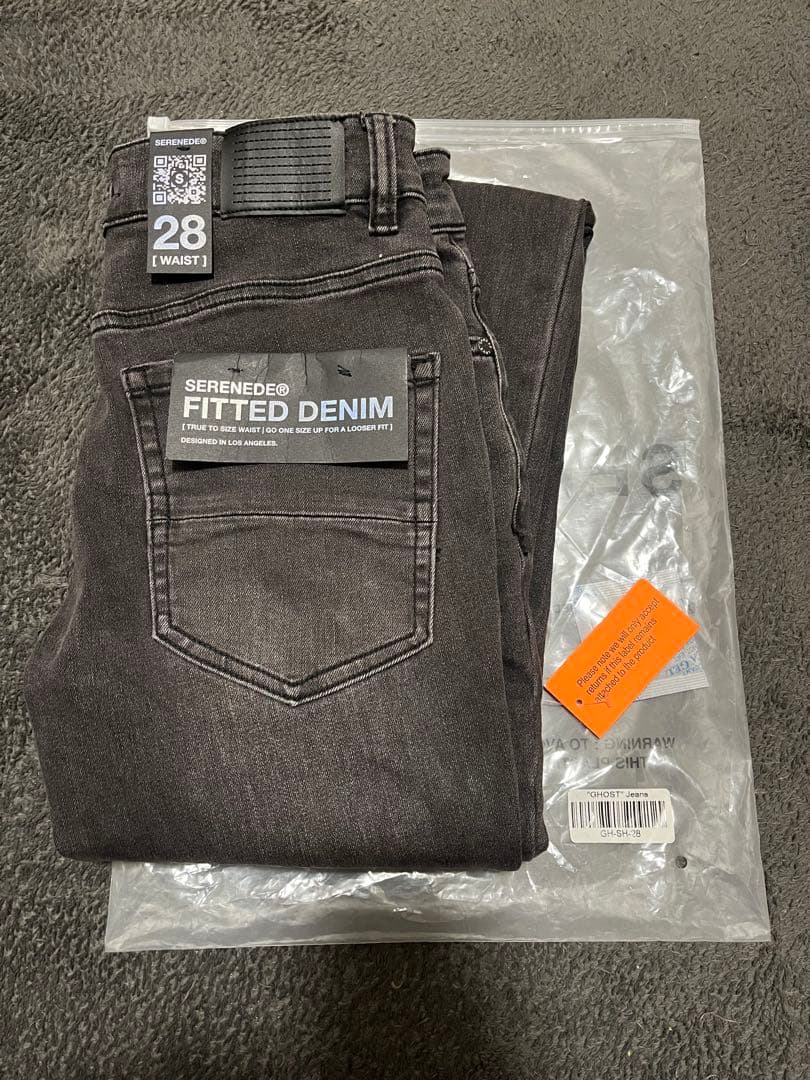 serenede スリムフィットデニム　28