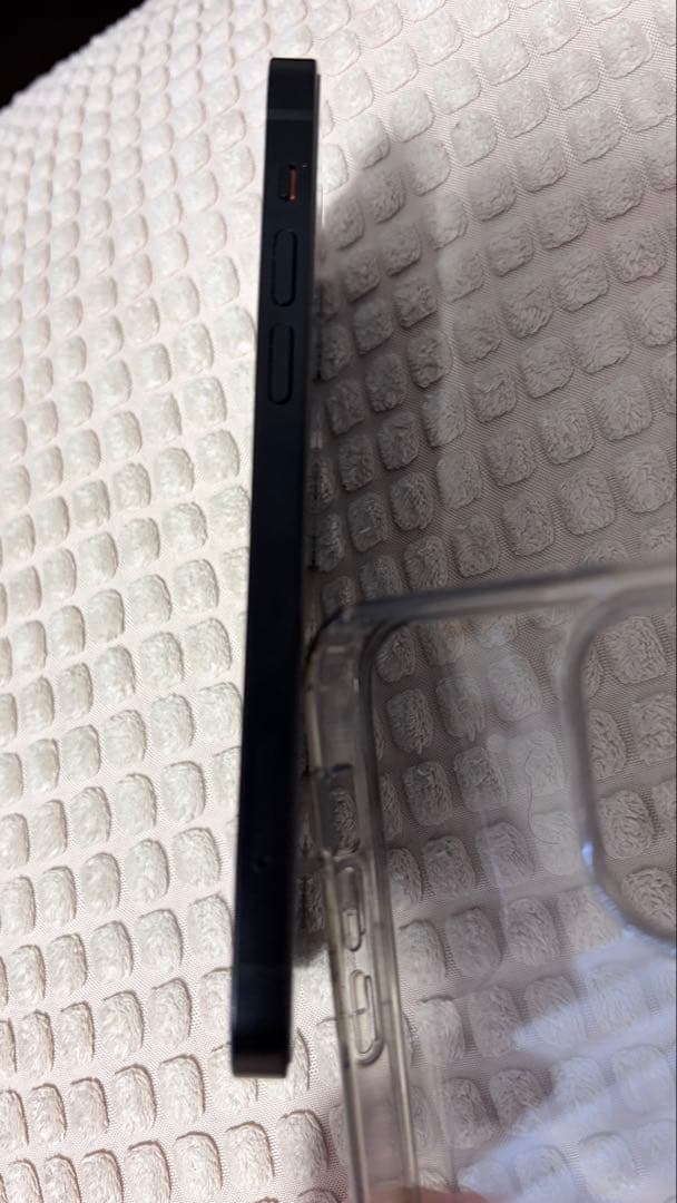 美品★Apple iPhone 12 ブラック 64GB フィルム、ケース付