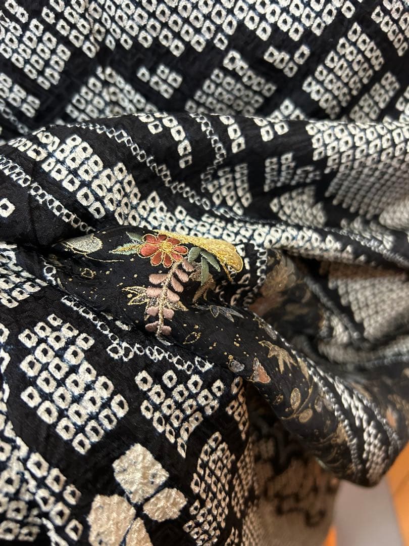 総絞り　訪問着