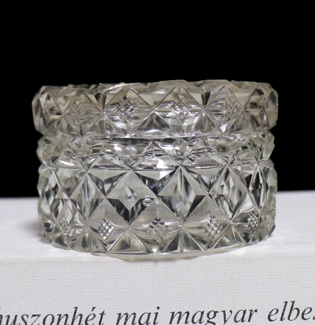 オールド・バカラ 珍品 丸型 切子蓋物 ダイヤモンドカット×格子柄 ディアマン