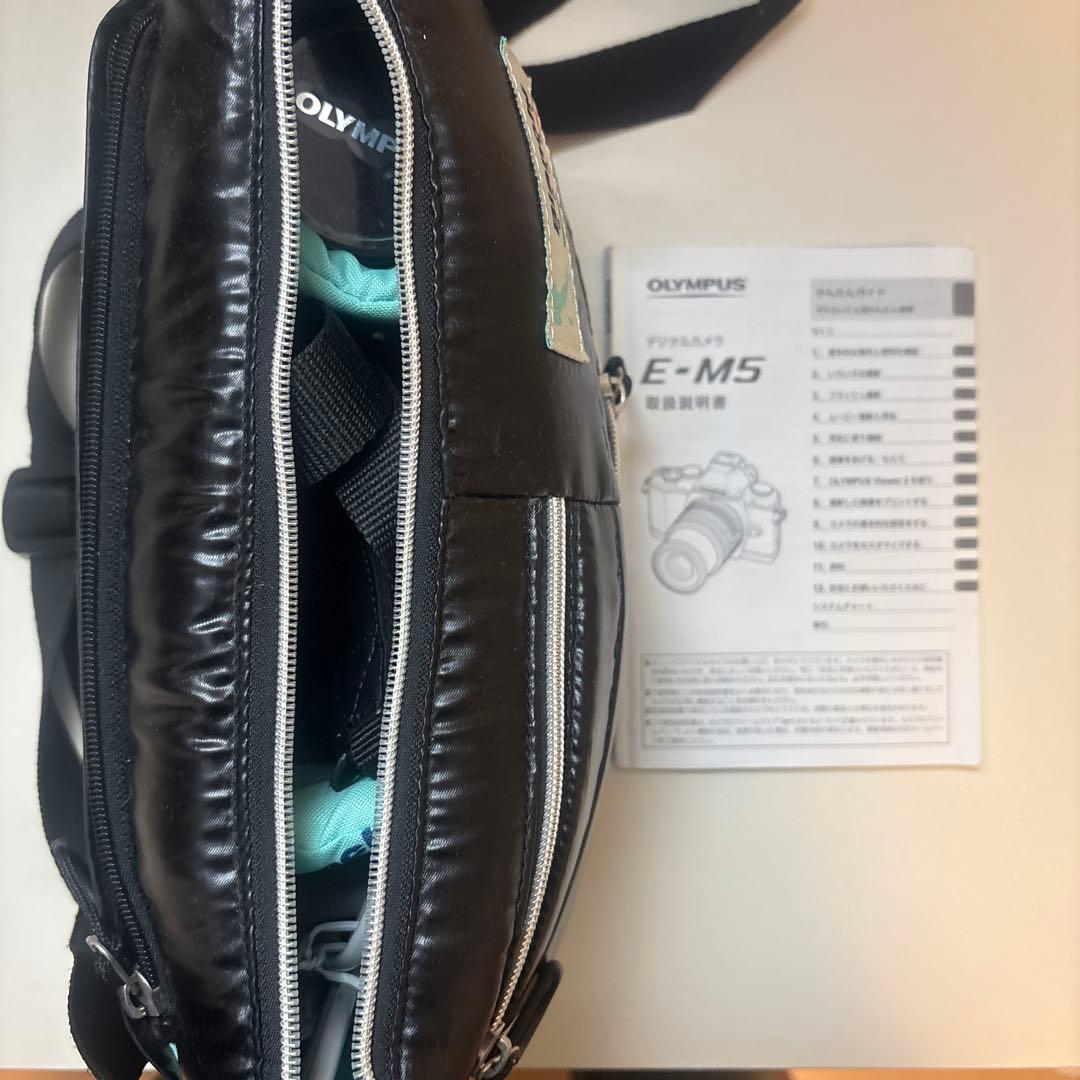 OLYMPUS OM-D EM5 ミラーレス一眼カメラ