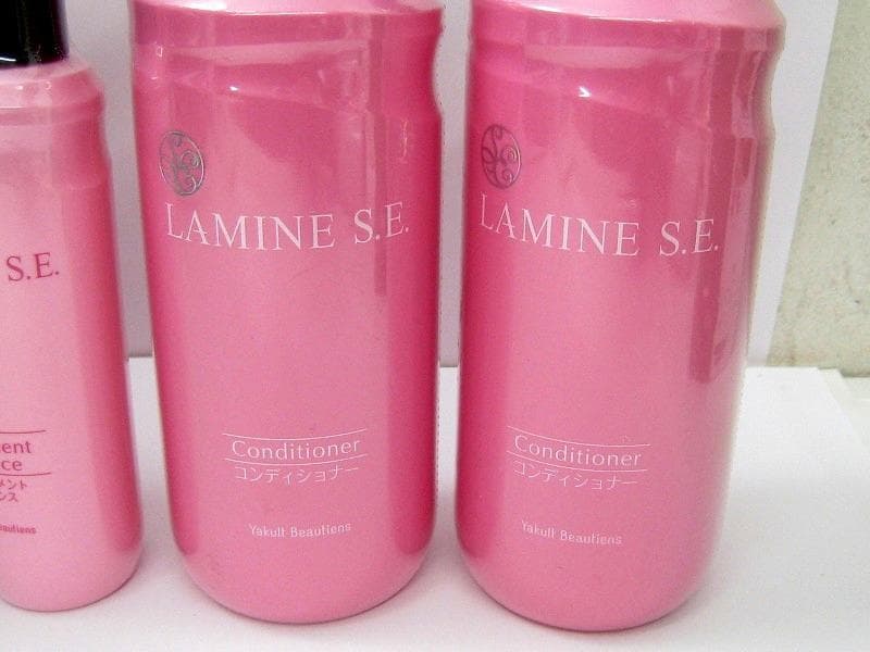 ヤクルト　ラミーヌ　シャンプー & コンディショナー　ヘアトリートメント